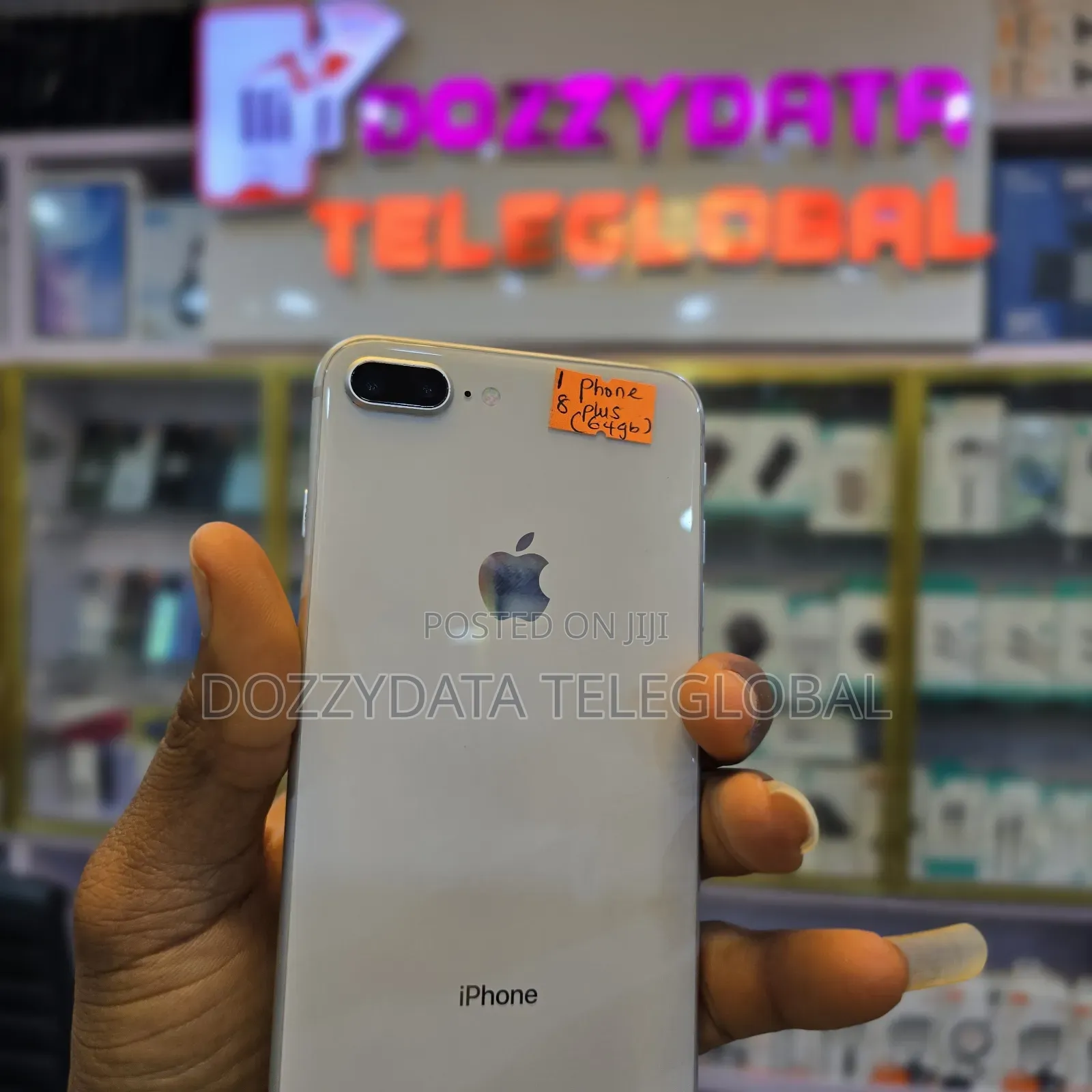 Apple iPhone 8 Plus 64 GB White