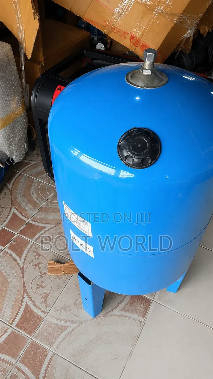 Vertical Pressure Expansion Tank 100 LTRS