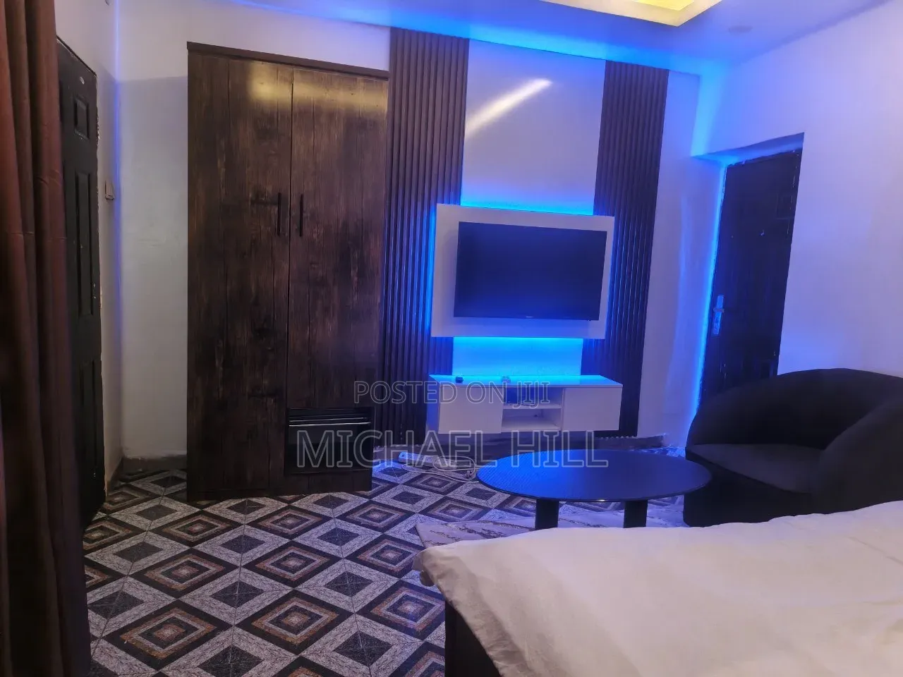 Modest Self-Con Apartment