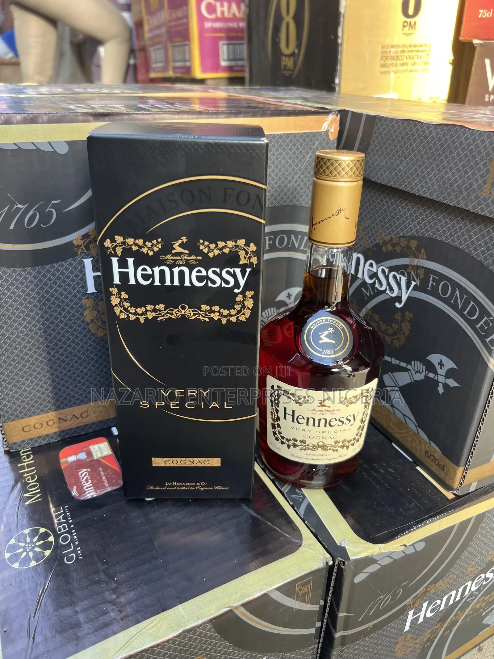 Hennessy Vs(Original) by 12 Bottles