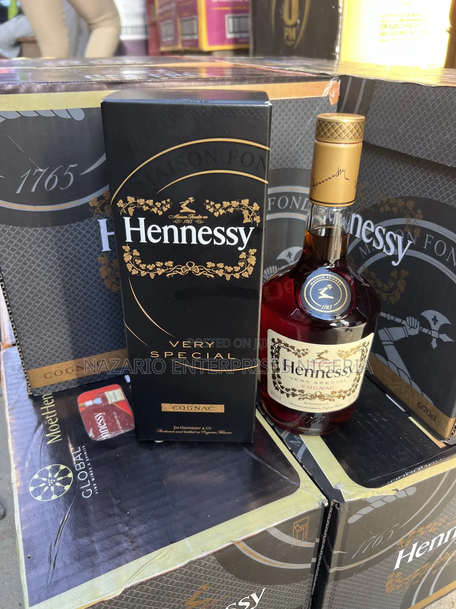Hennessy Vs(Original) by 12 Bottles