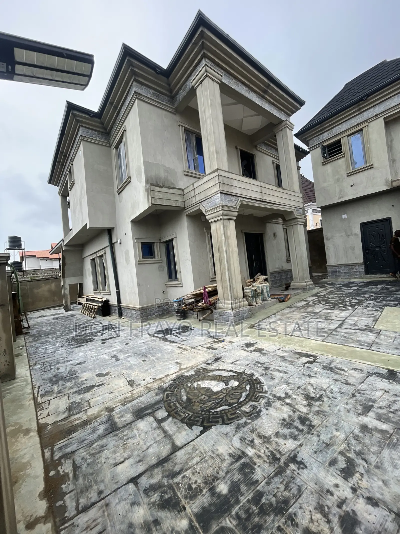 5bdrm Duplex in Akeke Bashorun, Basorun for rent