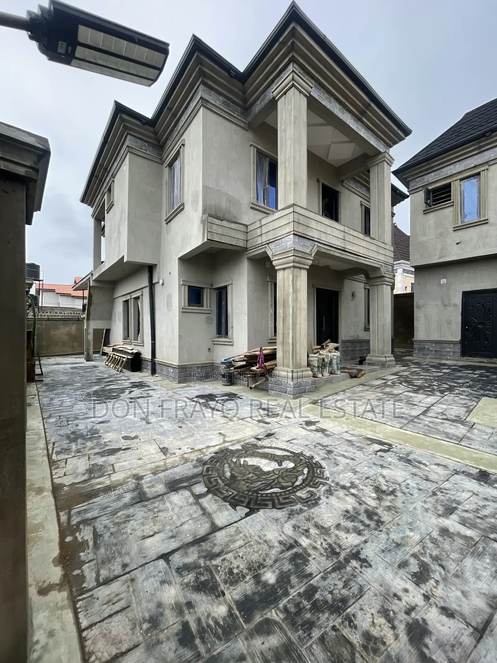 5bdrm Duplex in Akeke Bashorun, Basorun for rent