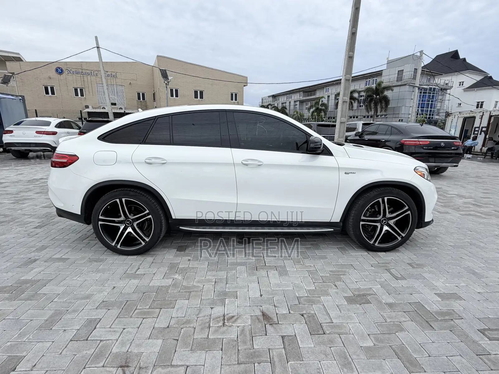 Mercedes-Benz GLE-Class AMG GLE 43 4MATIC 2017 White