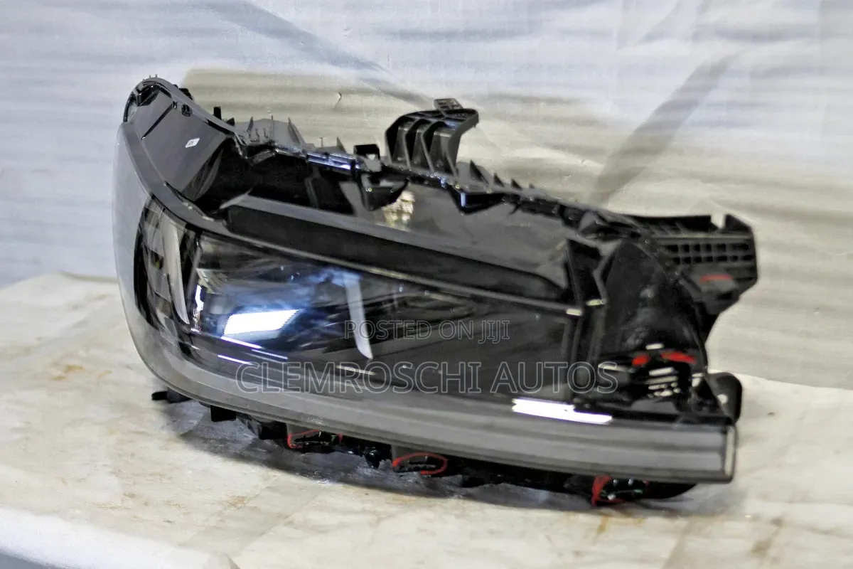 High Quality Certified Brand New Head Lamp Lincoln Navigator 2026