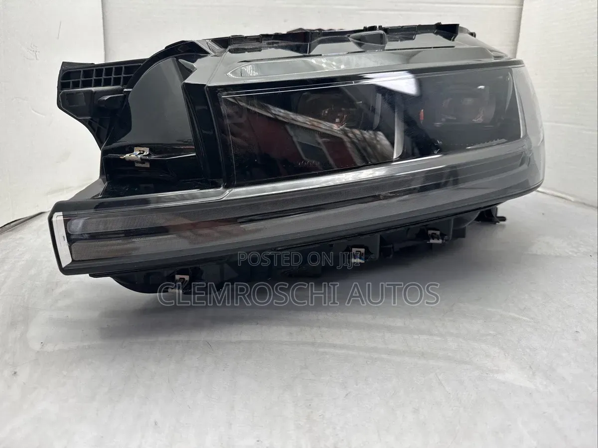 High Quality Certified Brand New Head Lamp Lincoln Navigator 2026