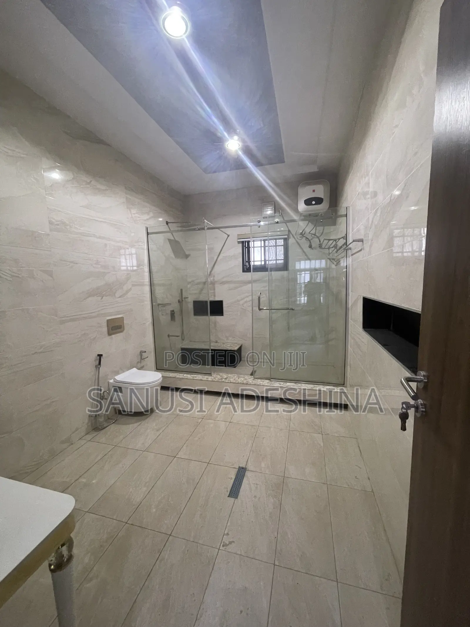5bdrm Duplex in Jahi Gilmore,Fct for sale