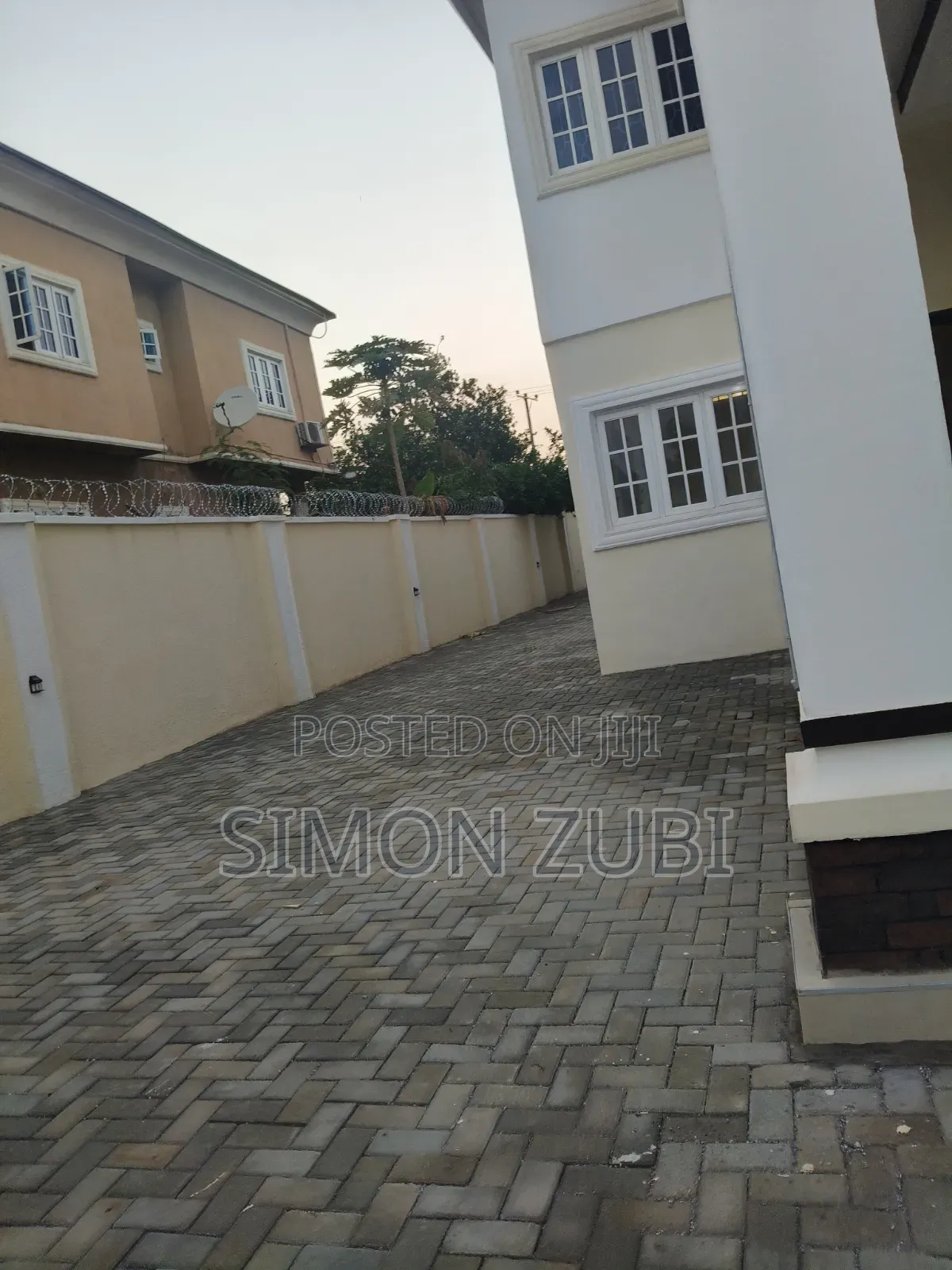 6bdrm Duplex in At Lokogoma for sale