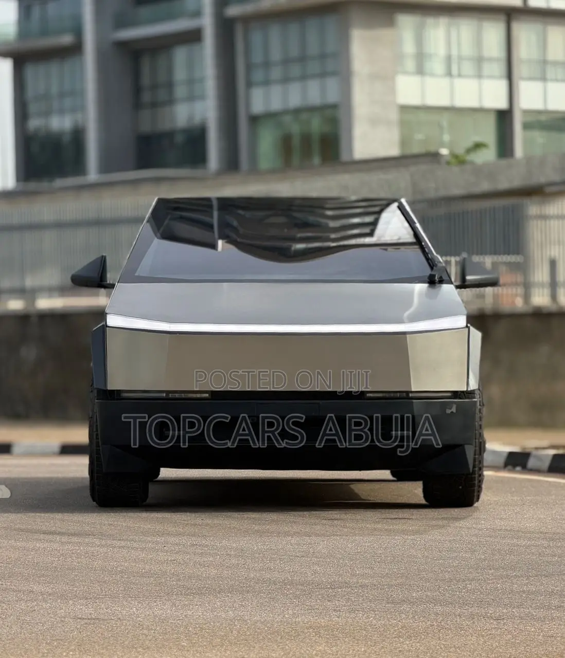 Tesla Cybertruck Cyberbeast AWD 2025 Silver