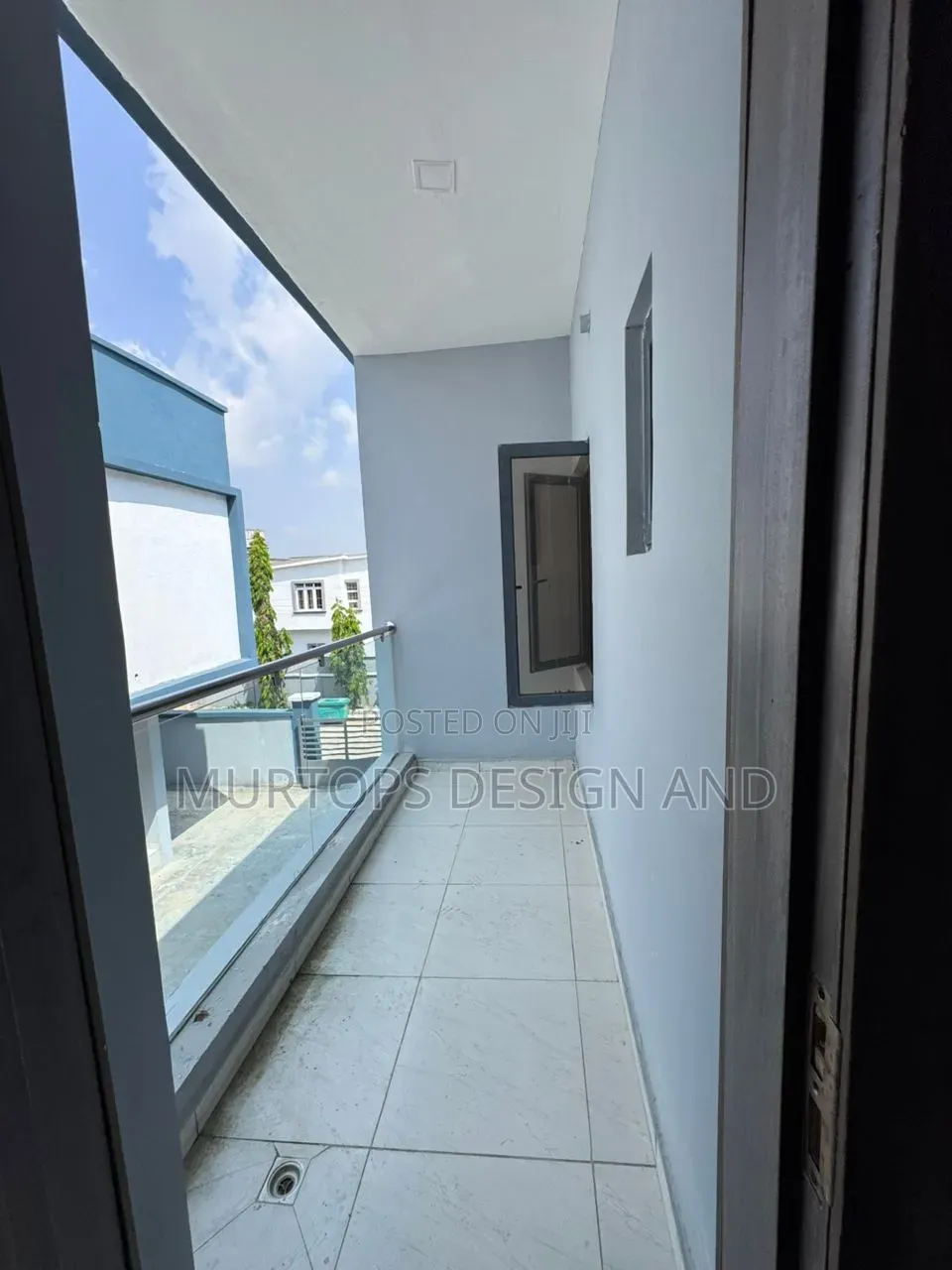 4bdrm Townhouse/Terrace in Lekki Phase 2 for sale
