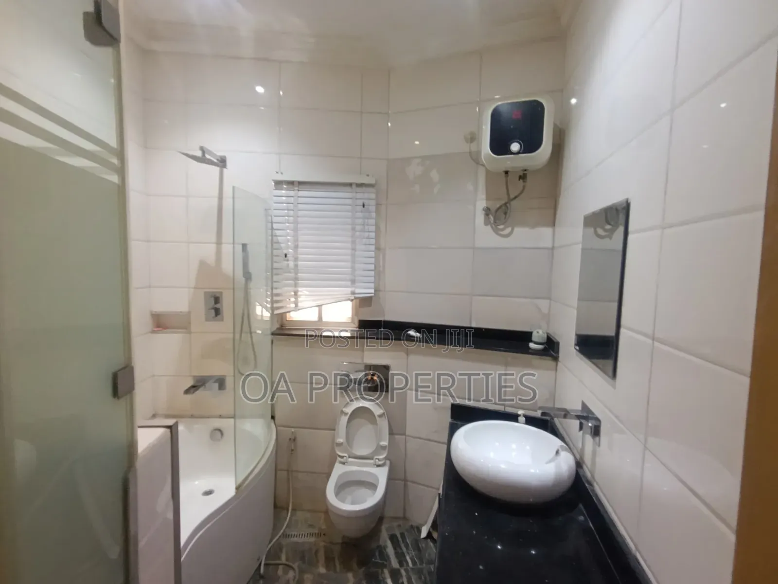 Furnished 5bdrm Duplex in Customs Gate, for sale