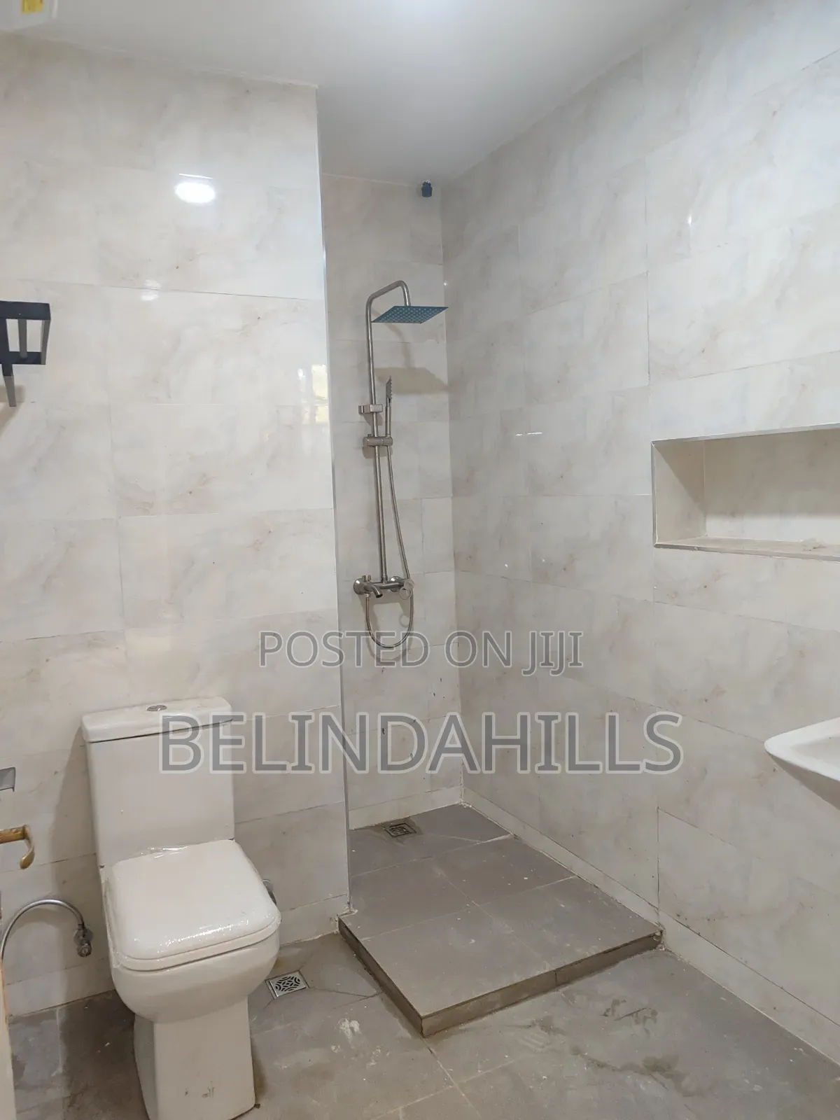 3bdrm Block of Flats in Jabi for rent