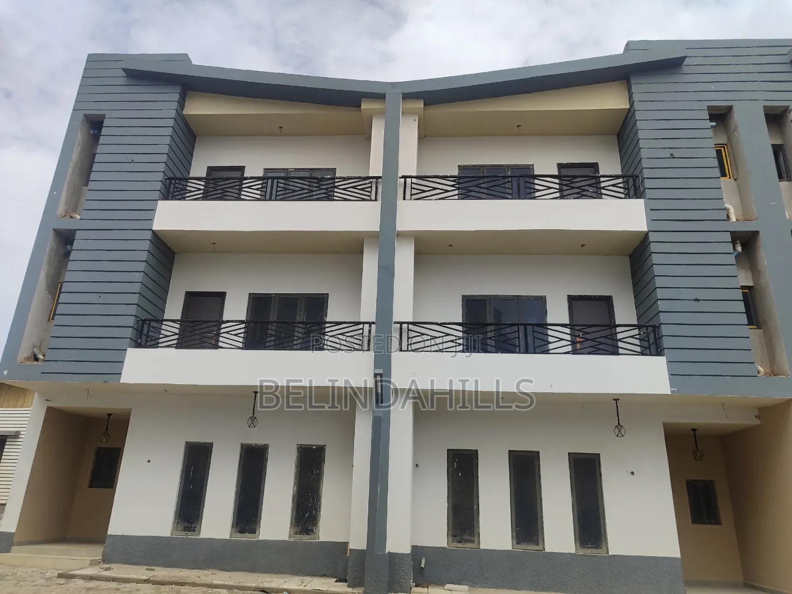 5bdrm Townhouse / Terrace in Katampe (Main) for rent