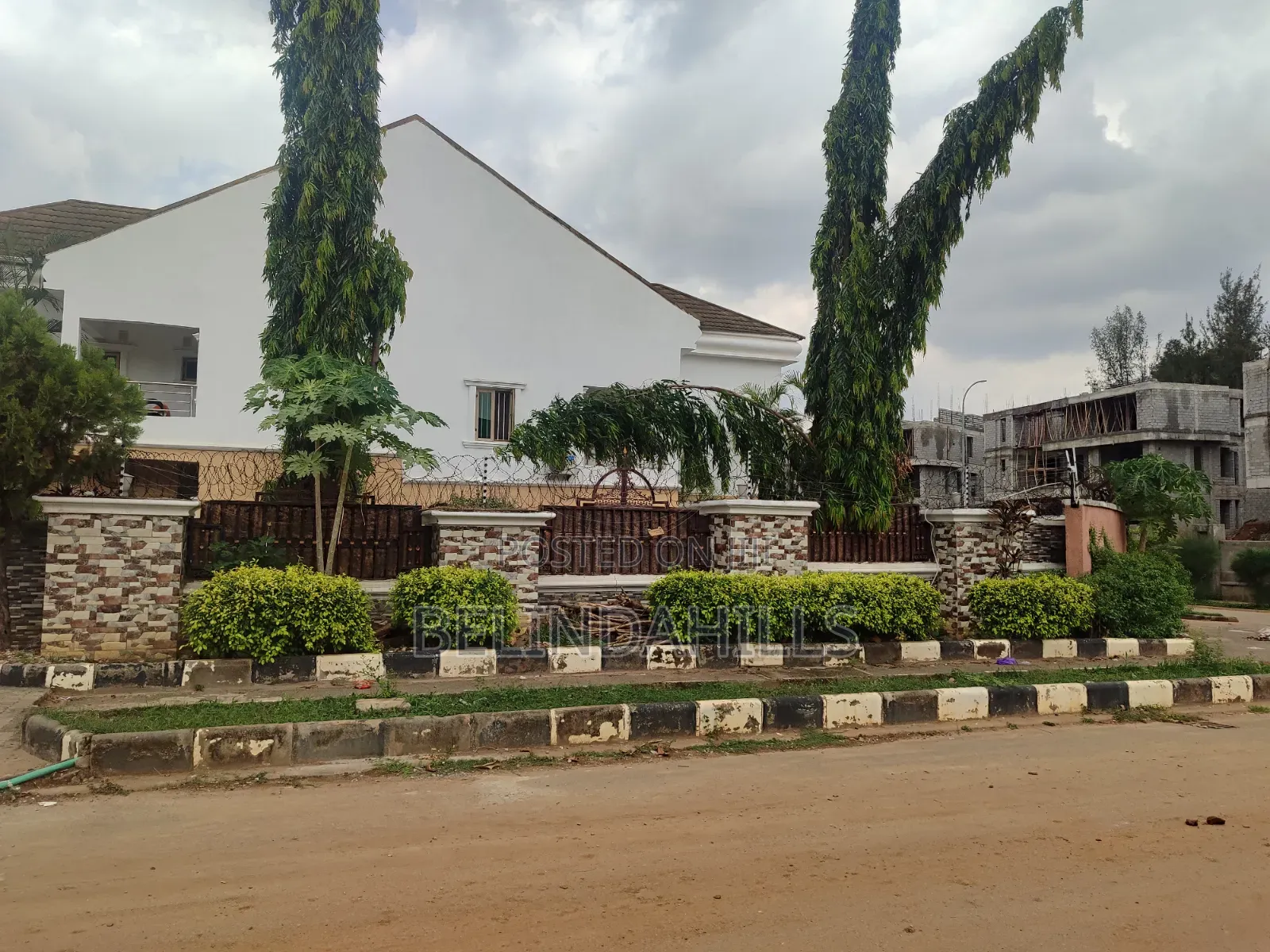 4bdrm Townhouse / Terrace in Maitama for rent