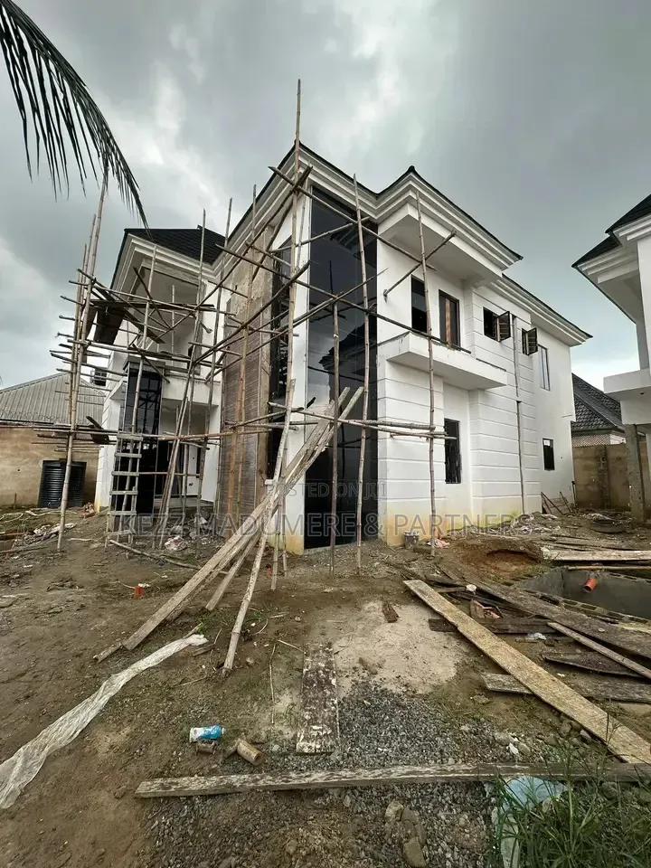 6bdrm Duplex in Igbo Etche, Rumuokwurusi for sale