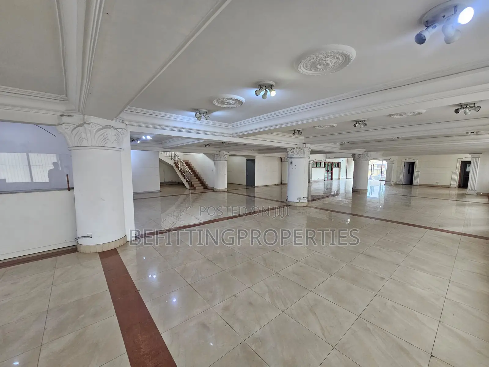1000sqm Office Space Available for Lease