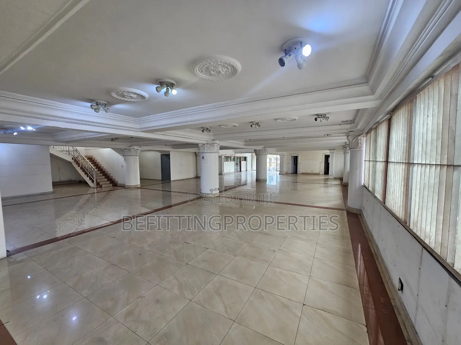 1000sqm Office Space Available for Lease