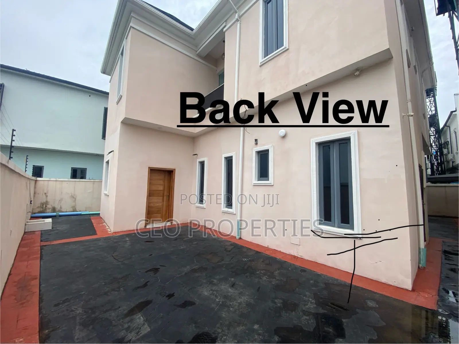 4bdrm Duplex in Ikota Vila for sale