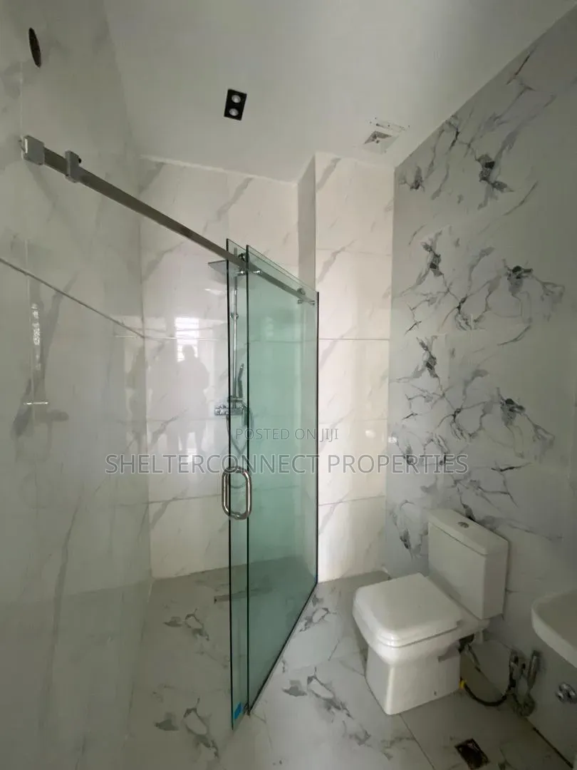 2bdrm Apartment in Ologolo for sale