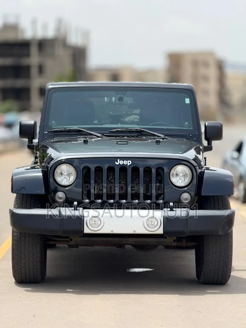 Jeep Wrangler Sahara 2dr SUV 4WD (3.6L 6cyl 6M) 2014 Black