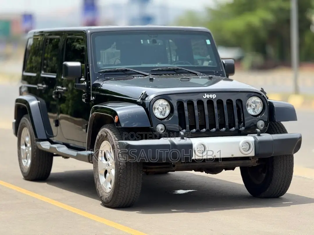Jeep Wrangler Sahara 2dr SUV 4WD (3.6L 6cyl 6M) 2014 Black