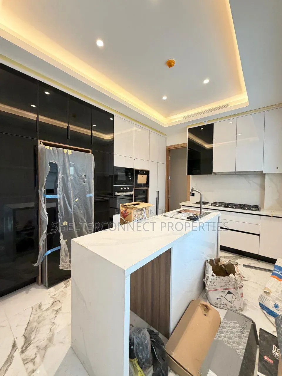 5bdrm Duplex in Banana Island for sale