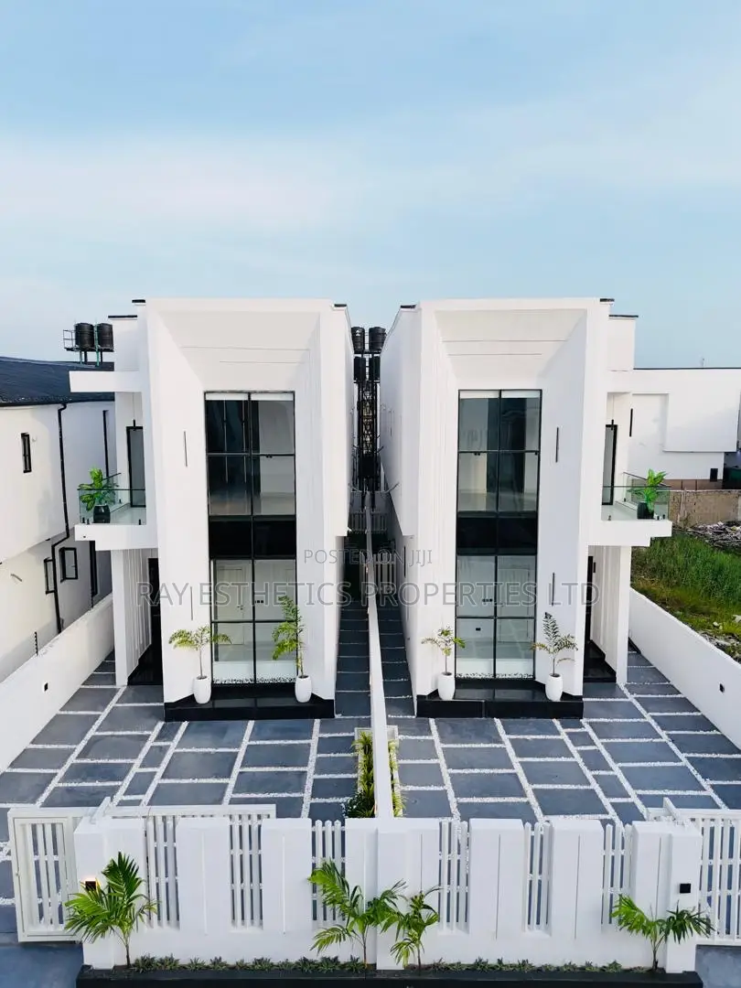 5bdrm Duplex in Lekki Palm City, for sale