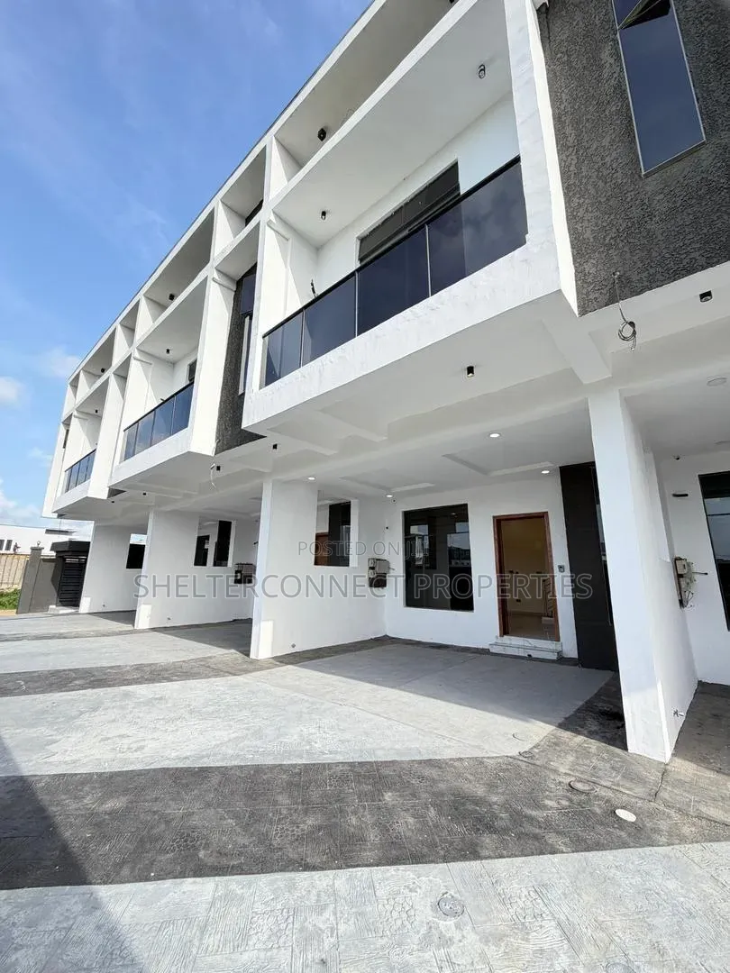 3bdrm Duplex in Abraham Adesanya Estate for sale