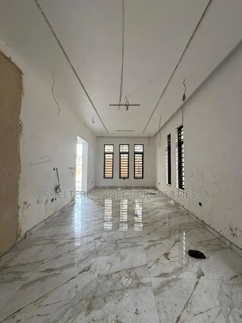 6bdrm Duplex in Victoria Island Extension for sale