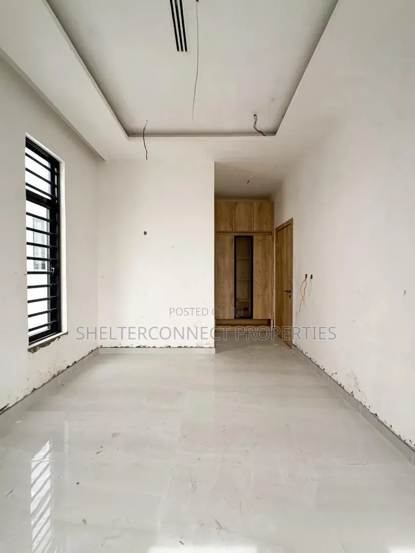 6bdrm Duplex in Victoria Island Extension for sale