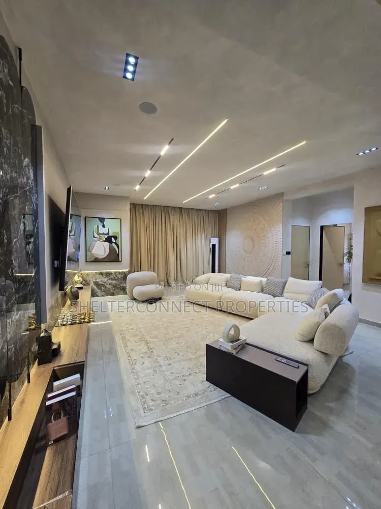 2bdrm Apartment in Lekki Phase 1 for sale