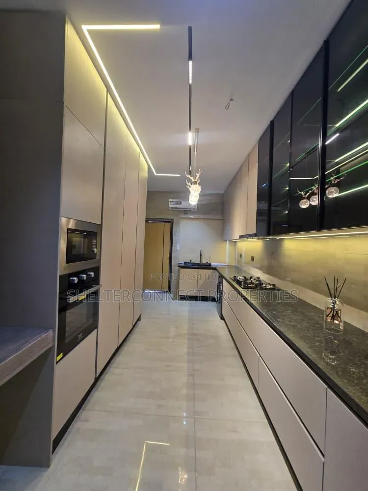 2bdrm Apartment in Lekki Phase 1 for sale