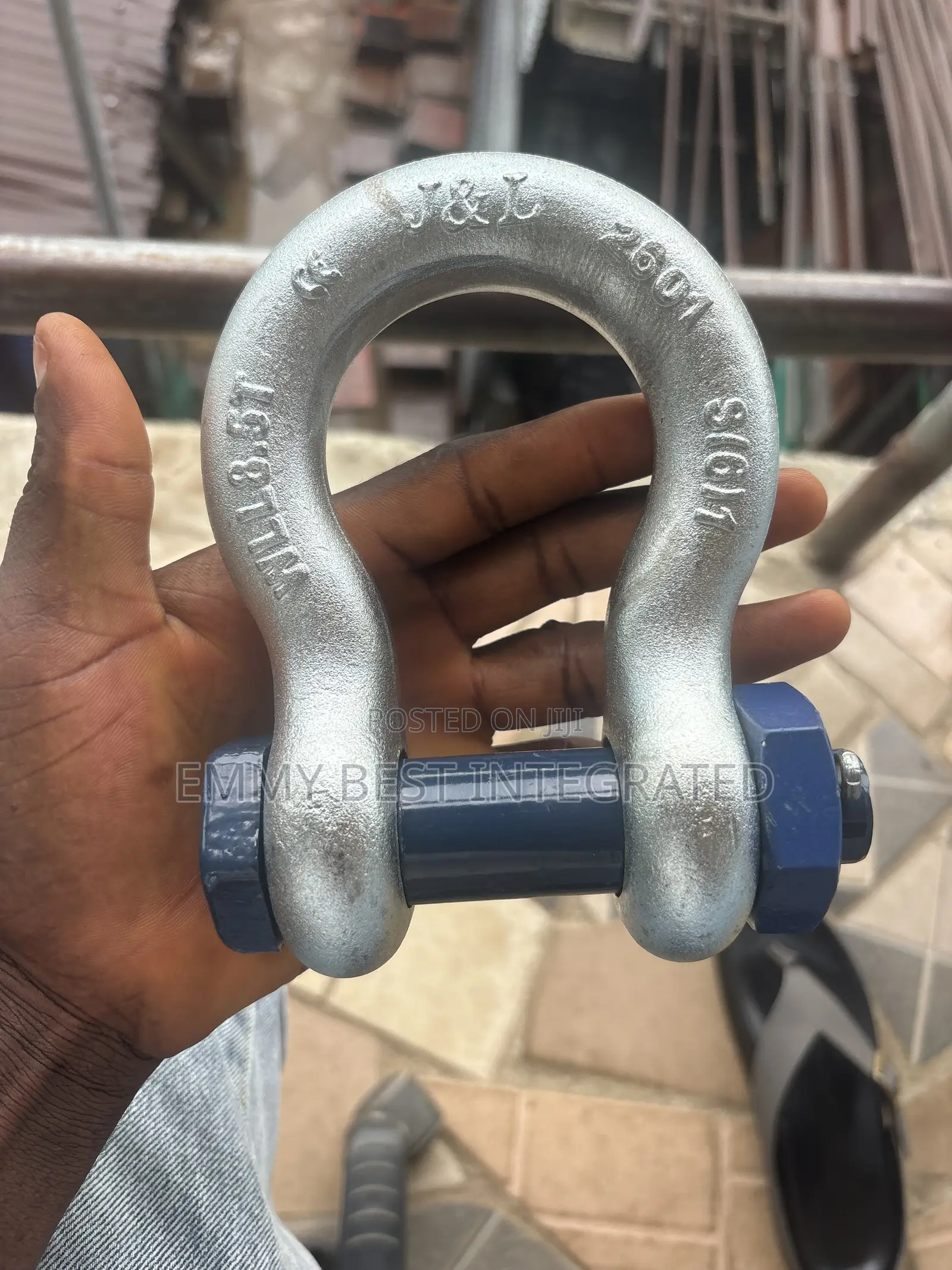 Bolt-Type Anchor Bow Shackle