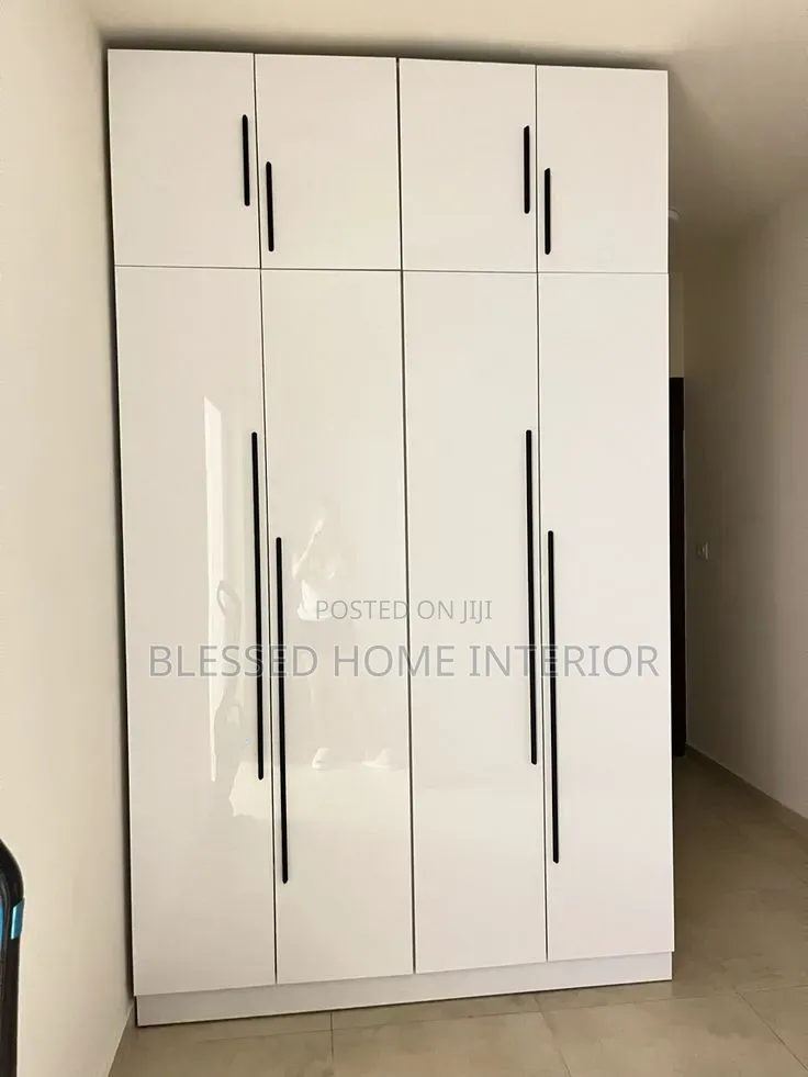 Wardrobe 4 by 6