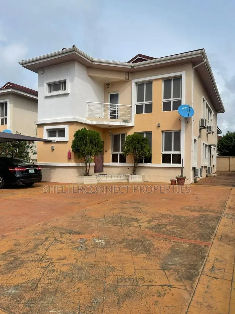 4bdrm Duplex in Osapa london for rent