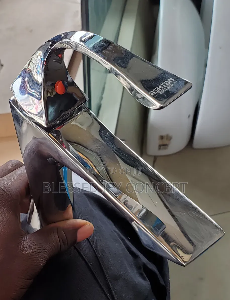 Quality Curve Neck Basin Mixer Tap, Chrome
