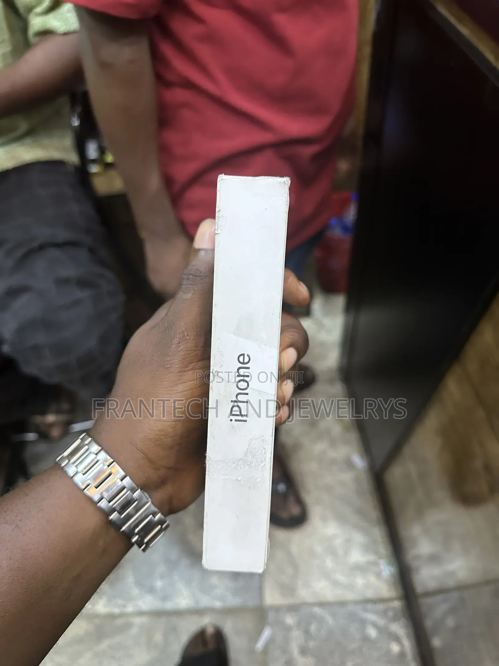 New Apple iPhone 16 Pro 256 GB Black