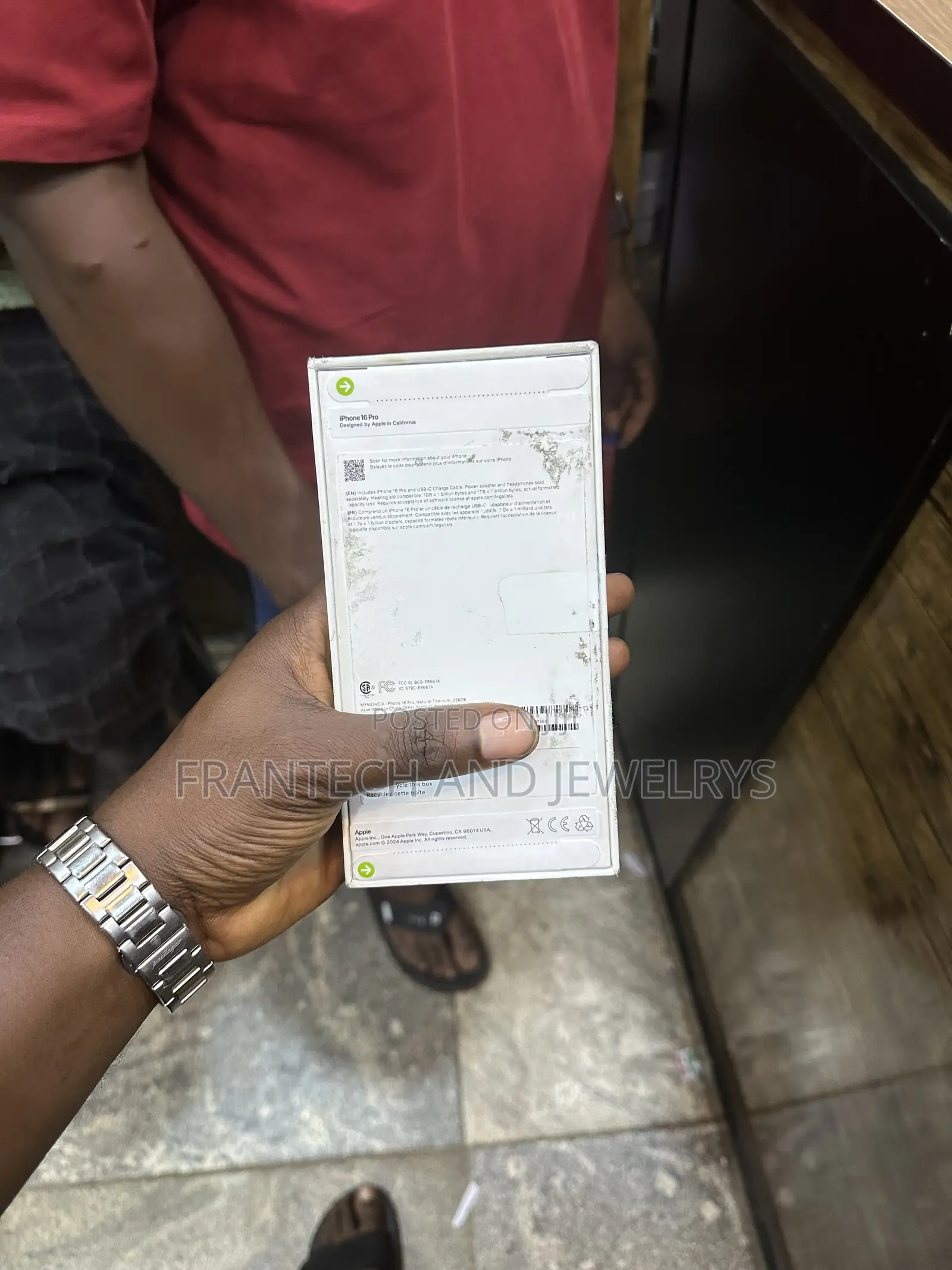 New Apple iPhone 16 Pro 256 GB Black