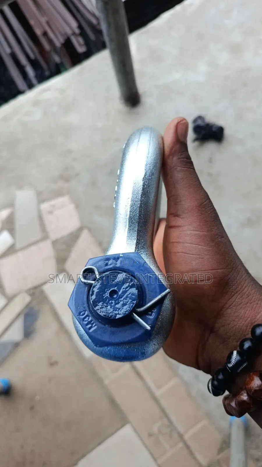 8.5 Ton Bow Shackles