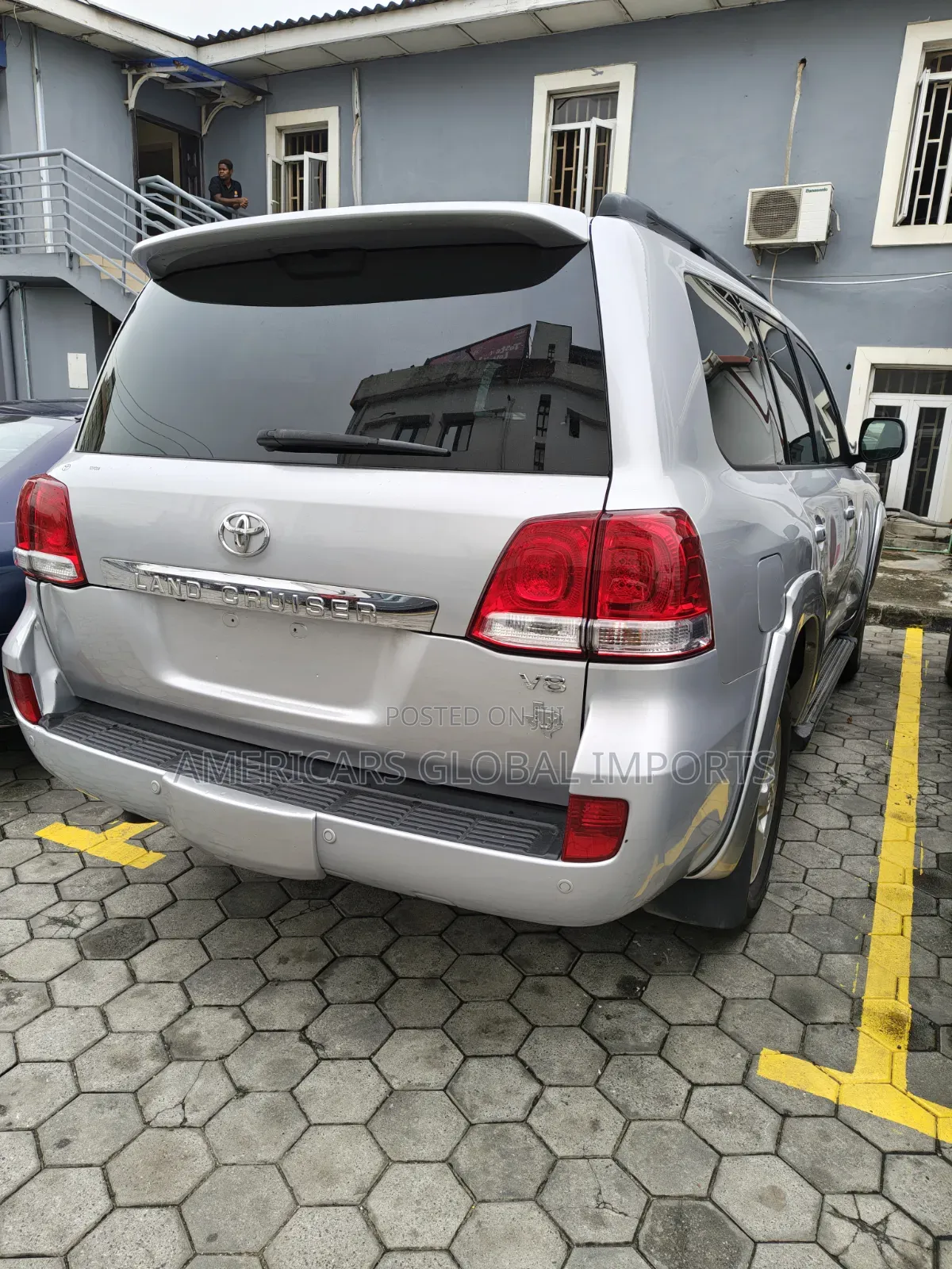 Toyota Land Cruiser 5.7 V8 2010 Gray