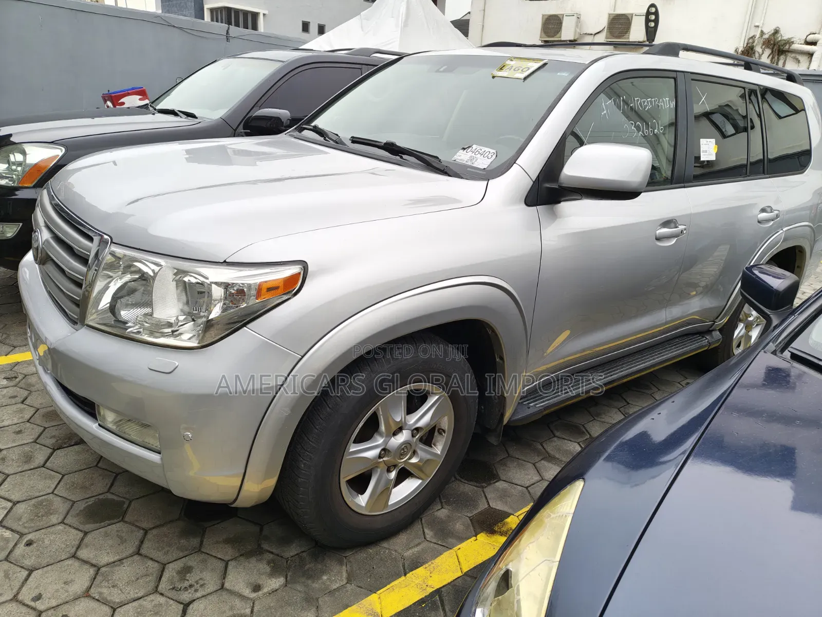 Toyota Land Cruiser 5.7 V8 2010 Gray