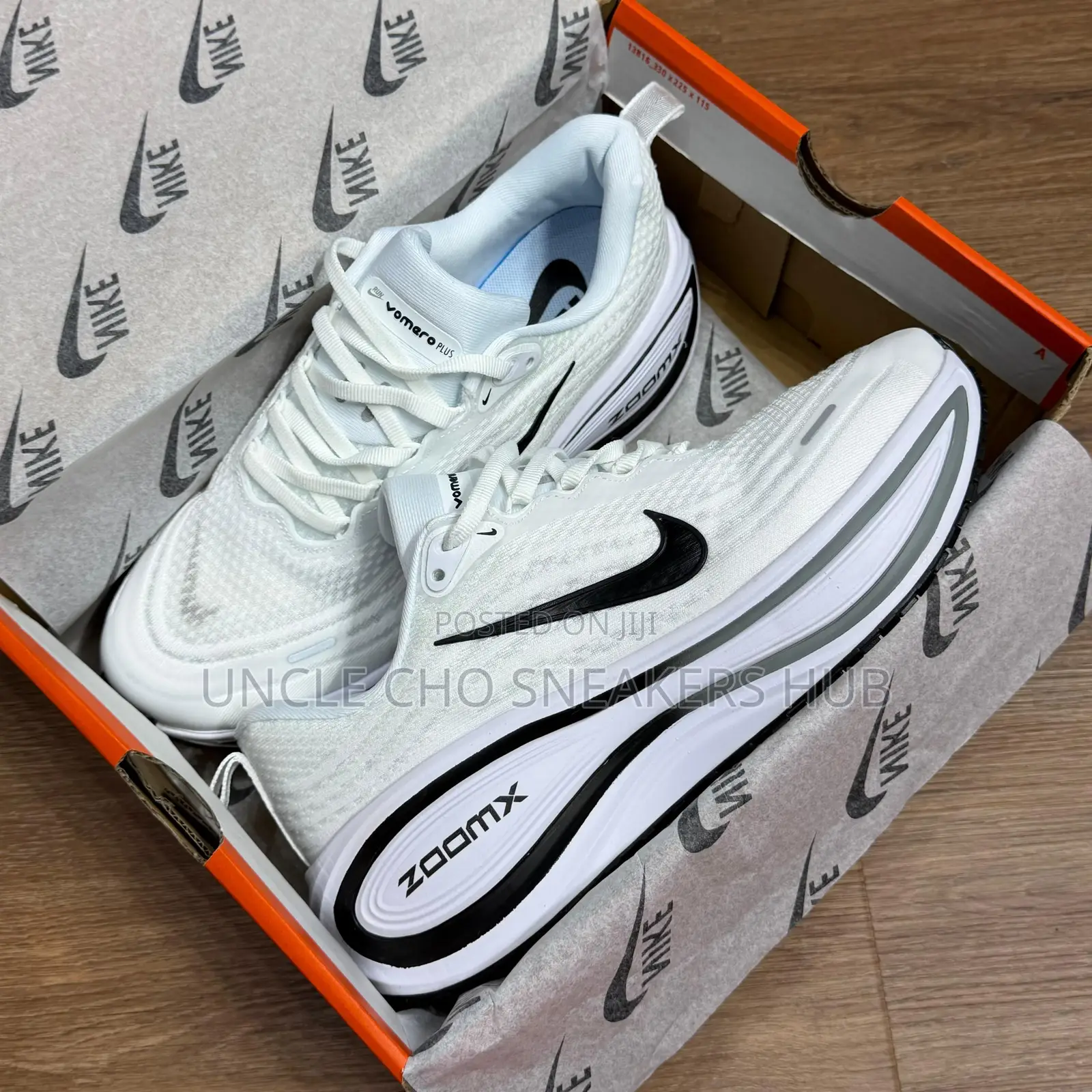 Nike Vomero Plus