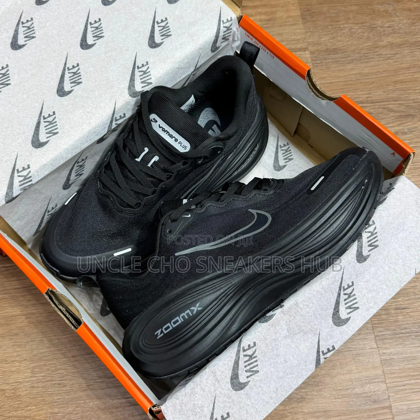 Nike Vomero Plus