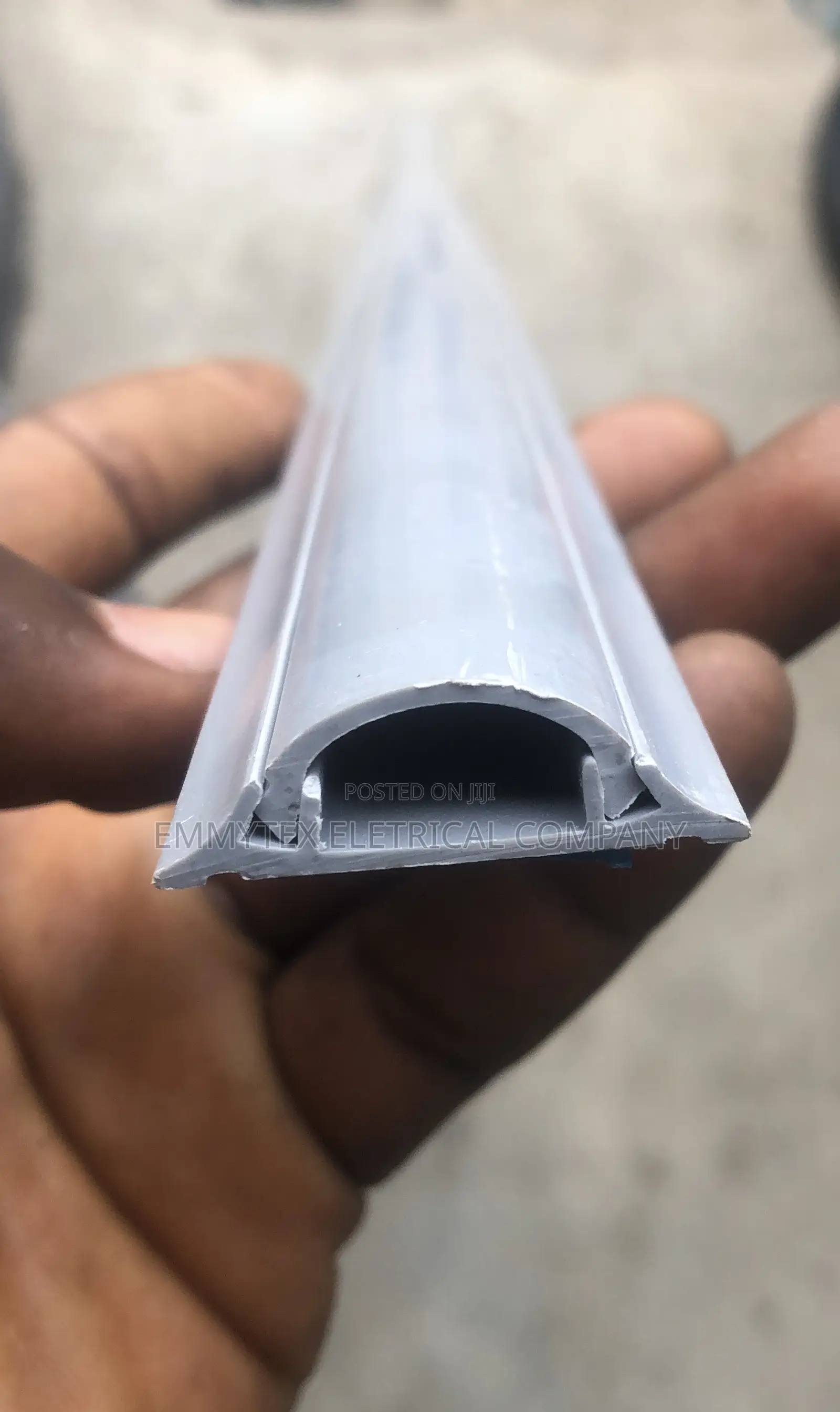 35mm Floor Trunking