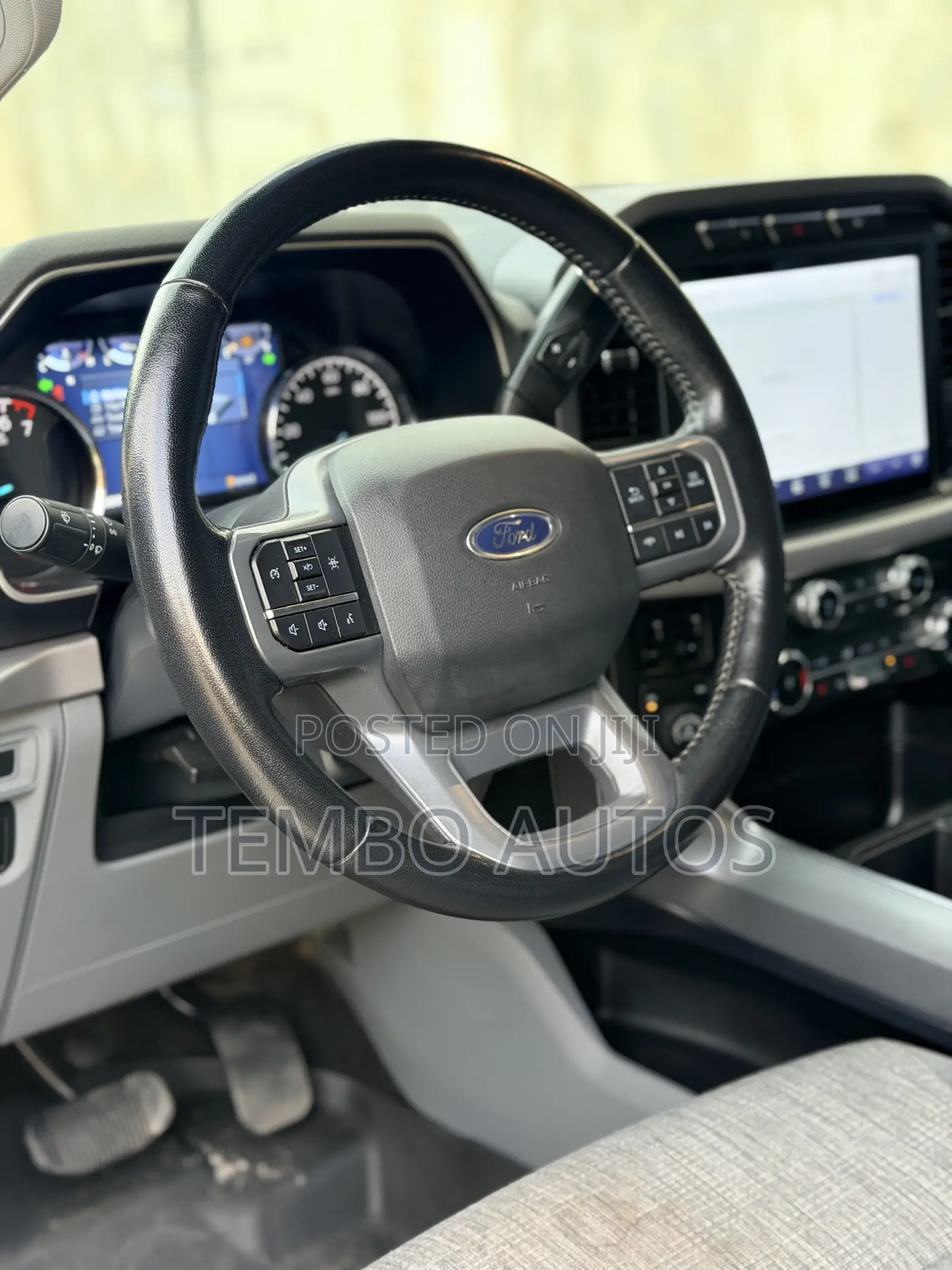 Ford F-150 XLT 2022 Gray
