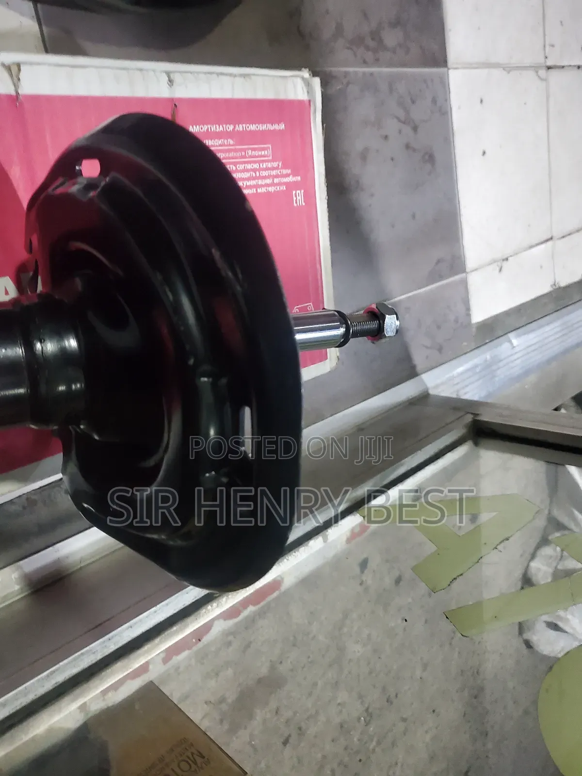Front Shock Absorber Toyota Avalon 2019/22 With Sensor