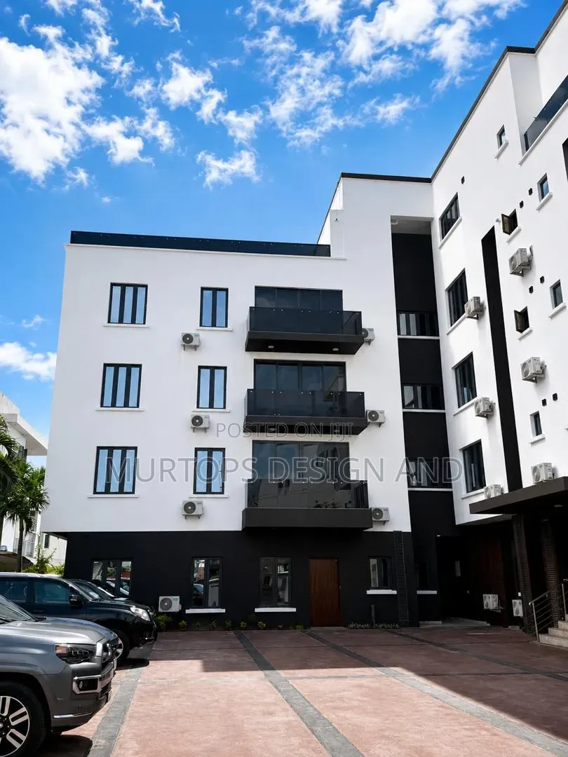 2bdrm Apartment in Lekki Phase 1 for sale