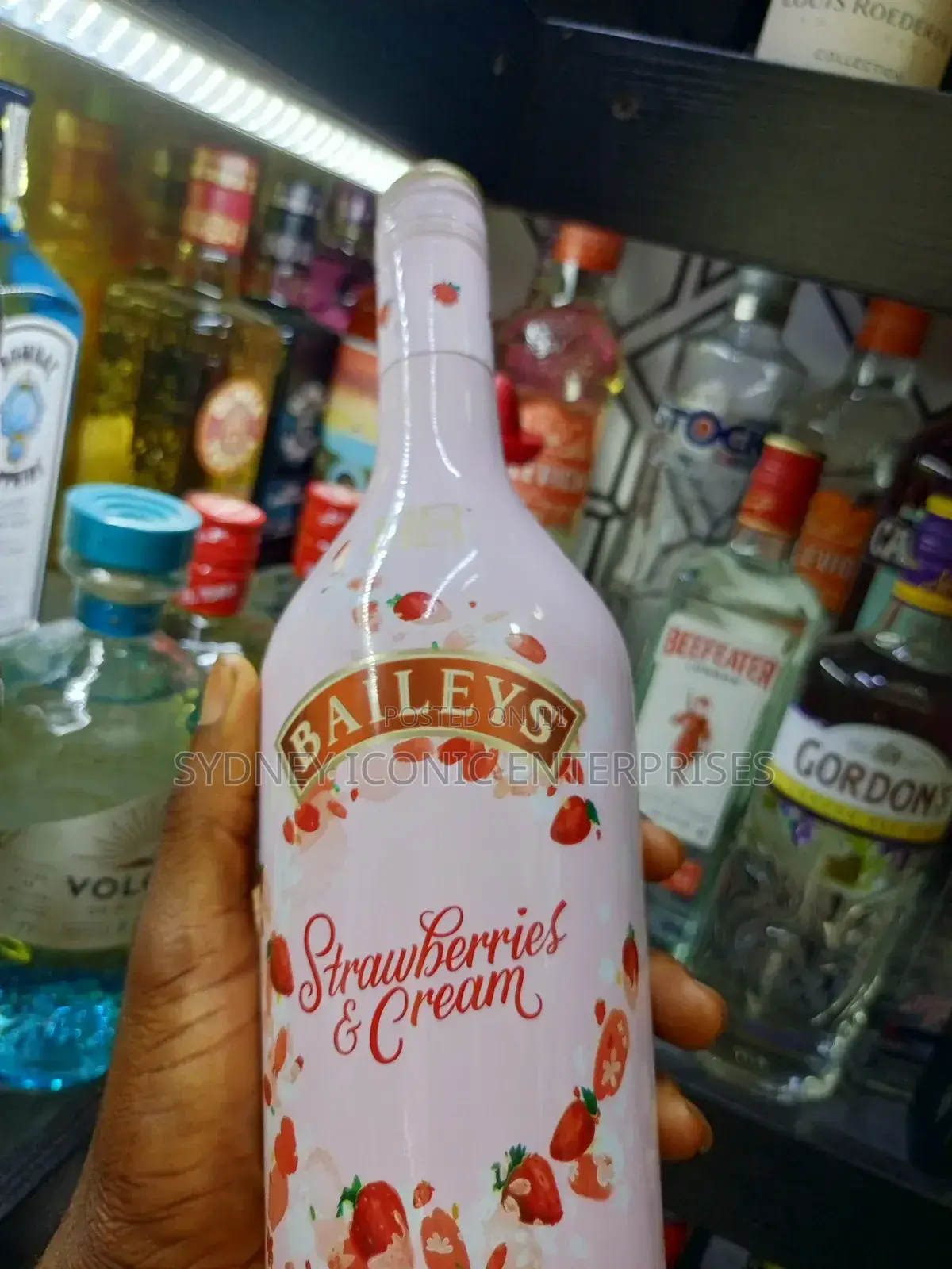Bailey's Strawberry Cream (Carton of 12btle)