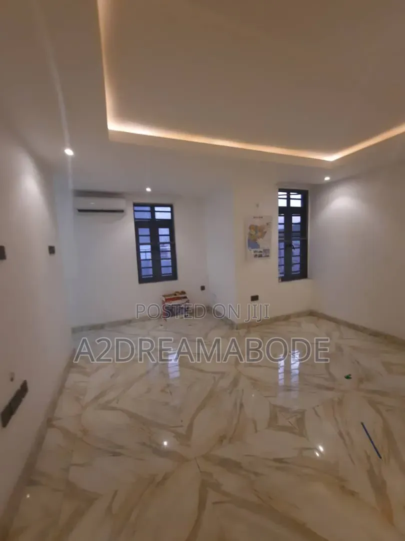 4bdrm Duplex in Ikeja Gra for rent