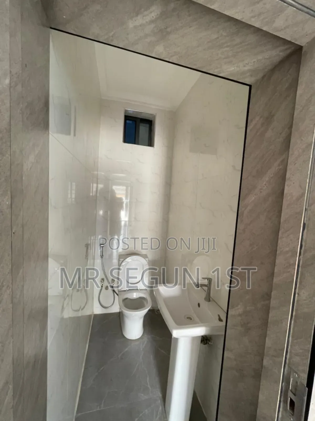Mini Flat in Sunlight Estate, Rind Road for rent
